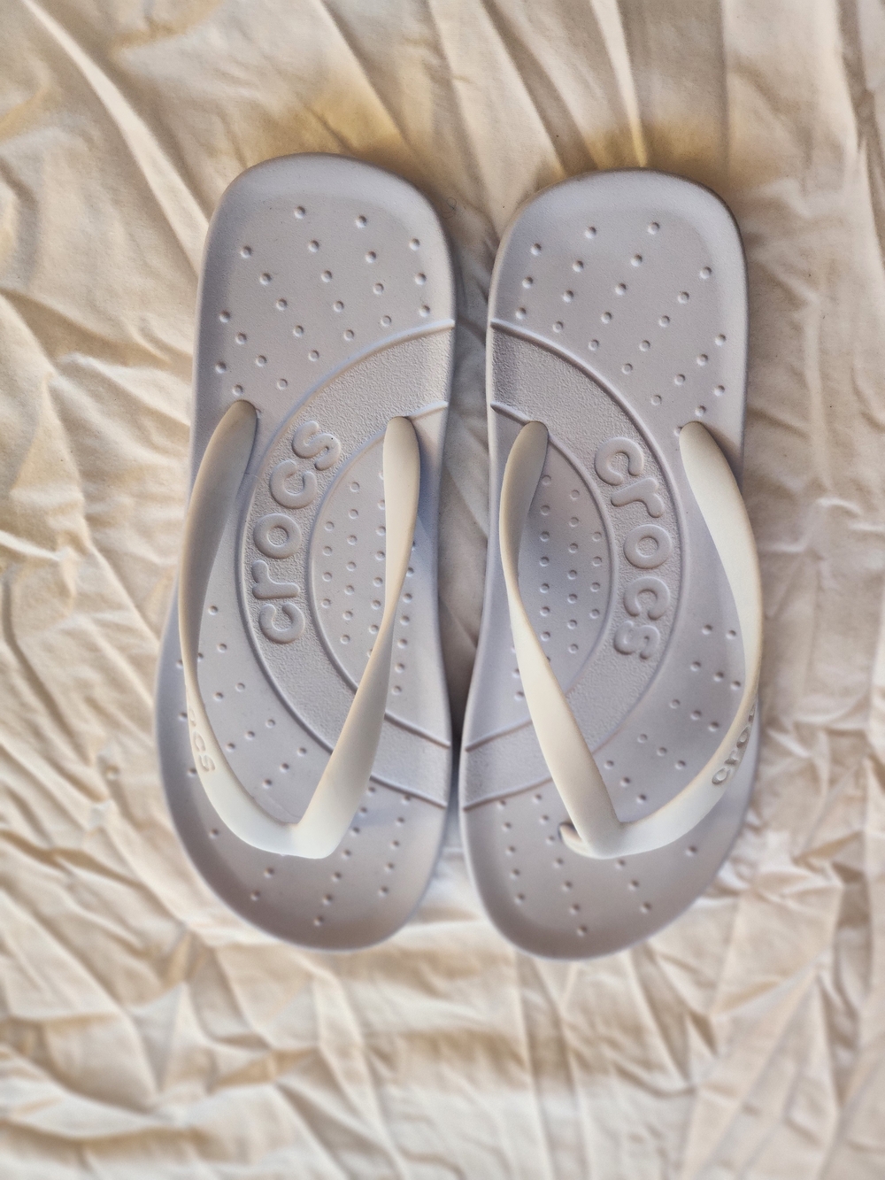 CROCS Women's Light Gray Slip-On Flip Sandals